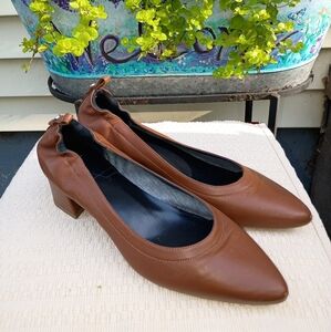 AQUATALIA leather pump size 7.5.Smaal Skrach See Last Picture.